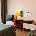 To Tu 4* مارونجوفو