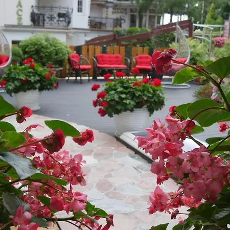 Bed & Breakfast To Tu 4*