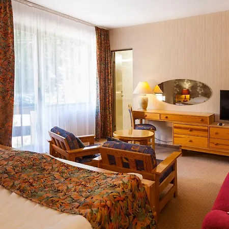 To Tu Мронгово