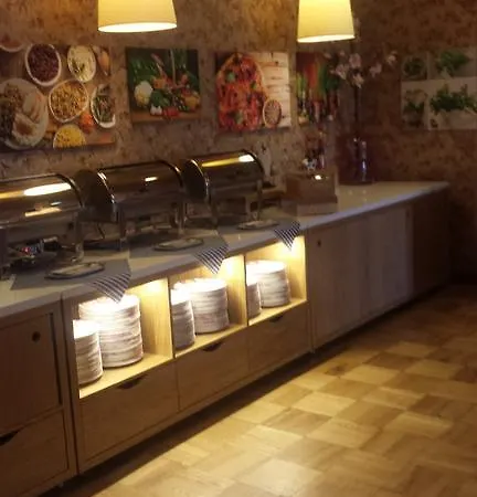 To Tu 4* Мронгово