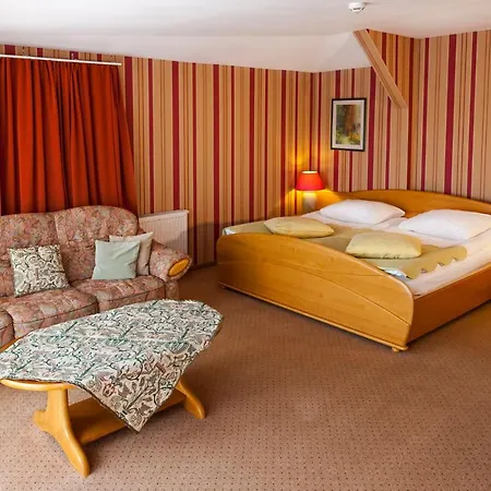 To Tu Bed & Breakfast Mragowo
