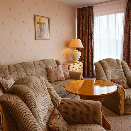 To Tu 4* Мронгово