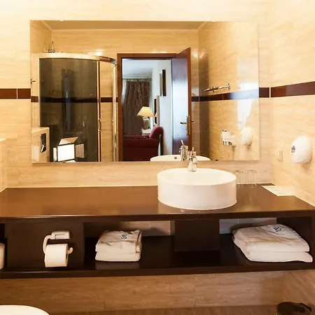 To Tu Отель типа 